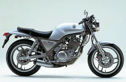 Обзор Yamaha SRX 600